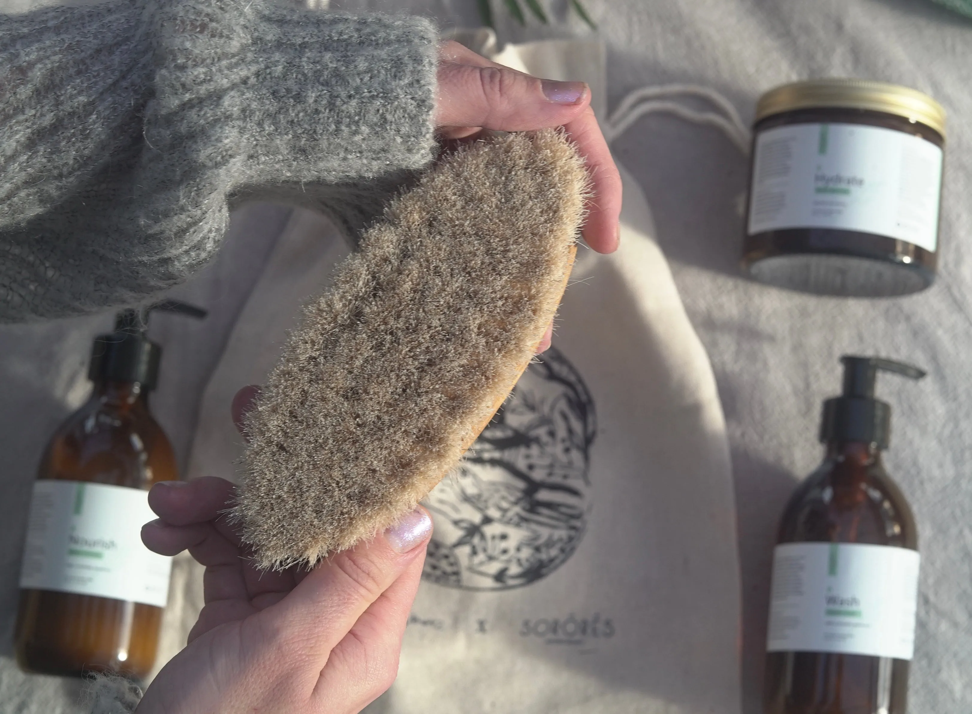 Nourishing Gift Set with body brush